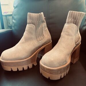 Women's Bamboo Chunky Platform Ankle Boots - Taupe